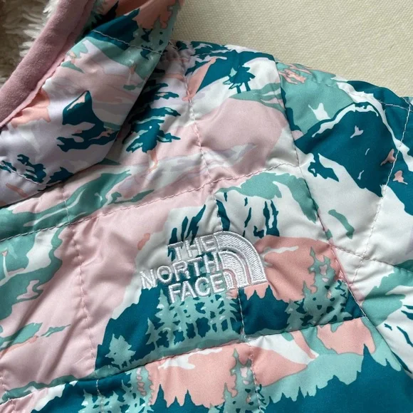 The North Face Kids Pink and Teal Patterned Snowsuit - Picture 4 of 13